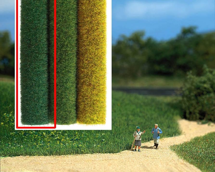 Busch Wildgras  Donkergroen 50x40cm     B7210